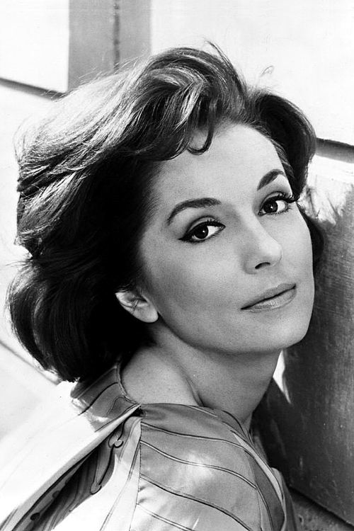 Barbara Shelley的演员头像